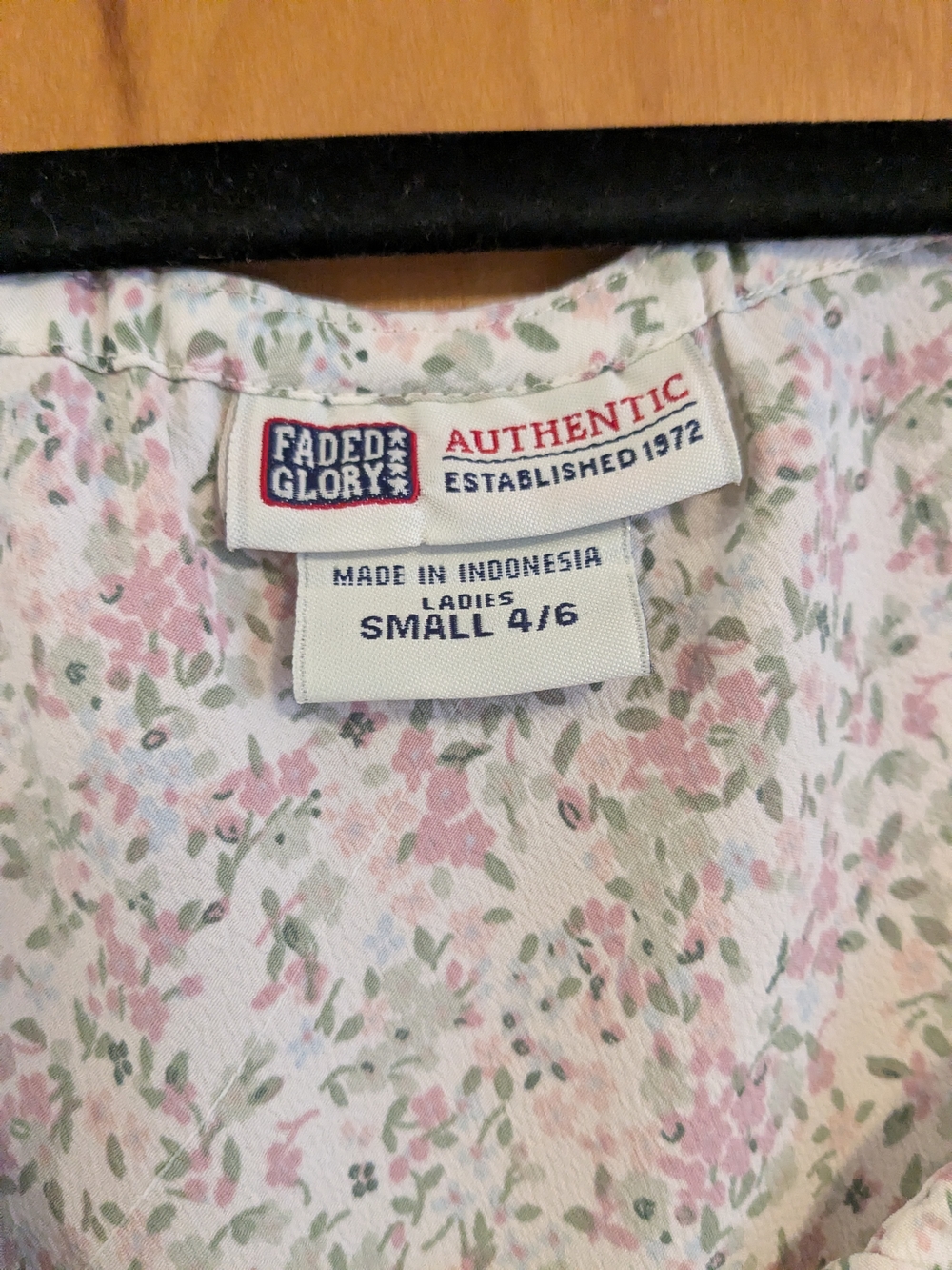 Faded Glory Vintage Pink and Cream Floral Midi Dress with Tie Neck - Picture 3 of 11